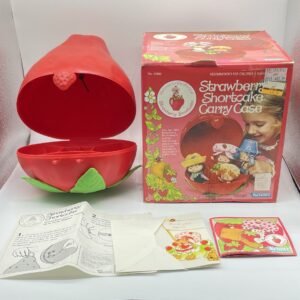 Strawberry Shortcake Carry Case 1980 with box