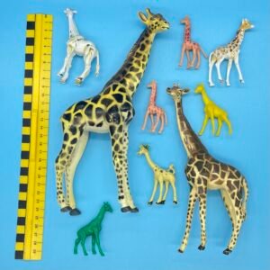 Vintage Giraffe Figure Lot