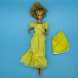 Barbie - Magic Curl Barbie Doll from 1981