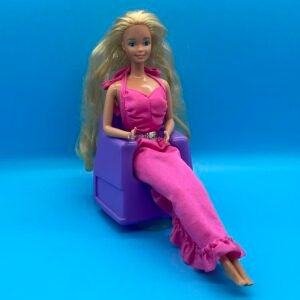 Barbie - Twirly Curls Barbie Doll from 1982